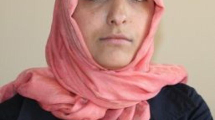 Eğitimini Tamamlamak İ&ccedil;in İş İstiyor