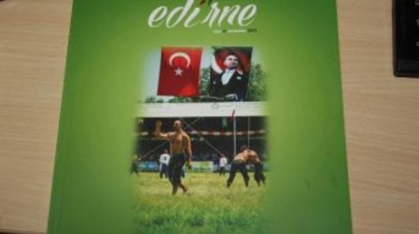 Dergi Fotoğrafı Gazetecilerin Dikkatini &Ccedil;ekti