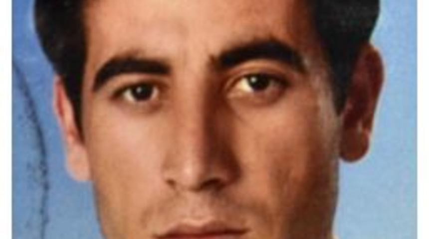 Otomobili G&ouml;lete S&uuml;rerek İntihar Etti