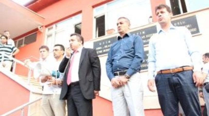 Tutkun İş&ccedil;ilerle Buluştu