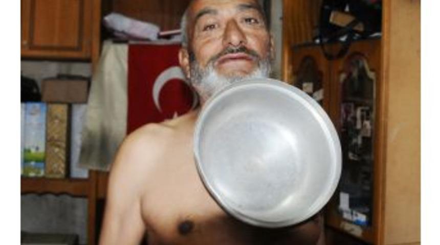 Nevşehirli Mıknatıs Adam Ilgi Odağı Olmayı S&uuml;rd&uuml;r&uuml;yor