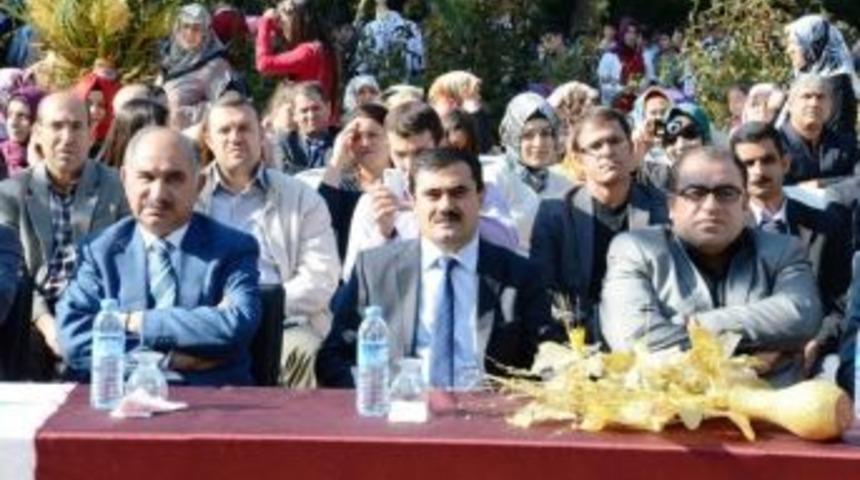 Yahya Kemal Beyatlı Anadolu Lisesi&rsquo;nden 5 Bin Kişilik Aşure