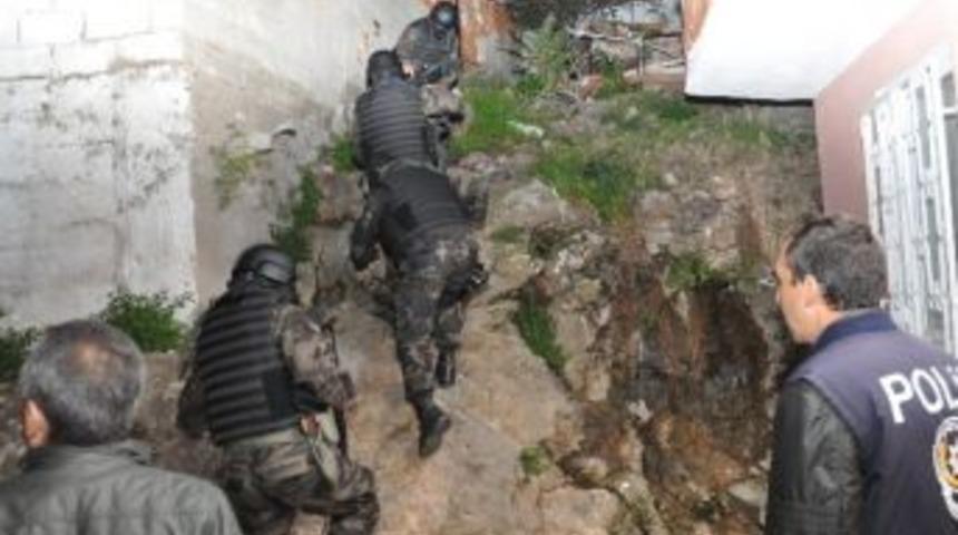 Ayvalıktaki Uyuşturucu Operasyonuna 12 Tutuklama