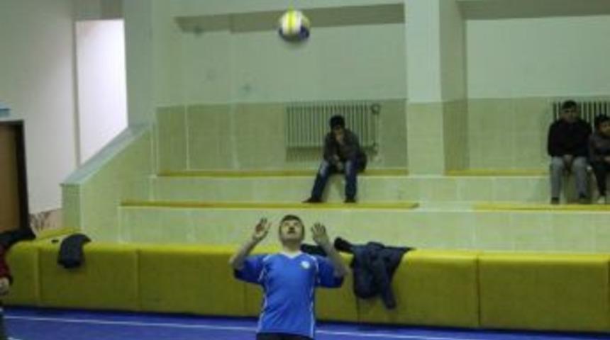 Ağrı’da Öğretmenler Arası Voleybol Turnuvası