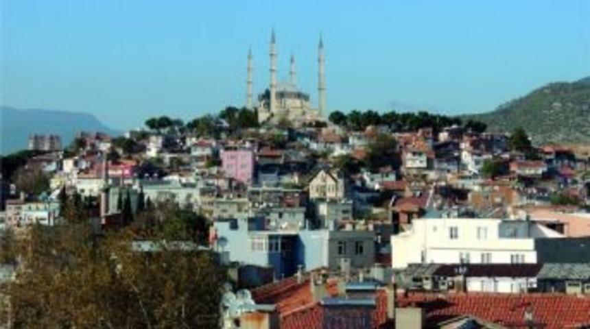 K&ouml;rfez Ulu Camii&rsquo;nin Minarelerini Hayırseverler Yaptıracak