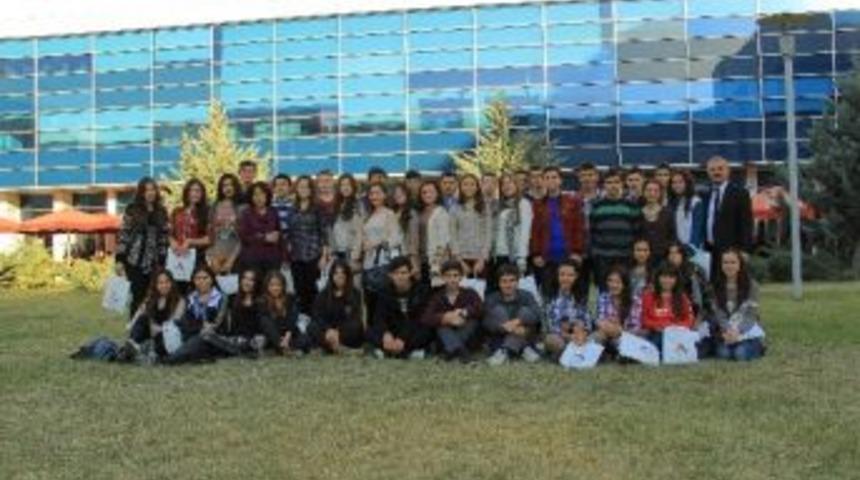 &Ccedil;aycuma Tso Anadolu &Ouml;ğretmen Lisesi Ankara&rsquo;daki &Uuml;niversiteleri Gezdi