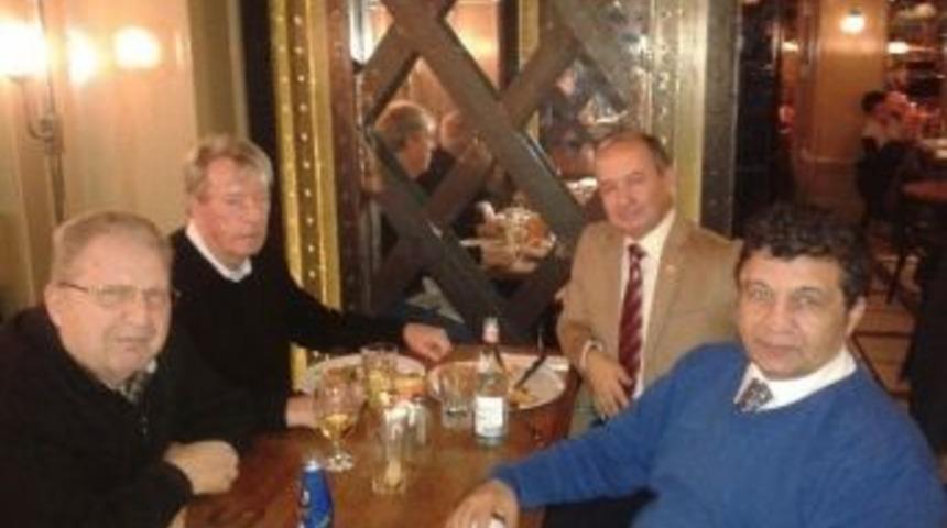 Gelibolu Derneği Avustralyadaki Dernek Yetkilileri İle Buluştu