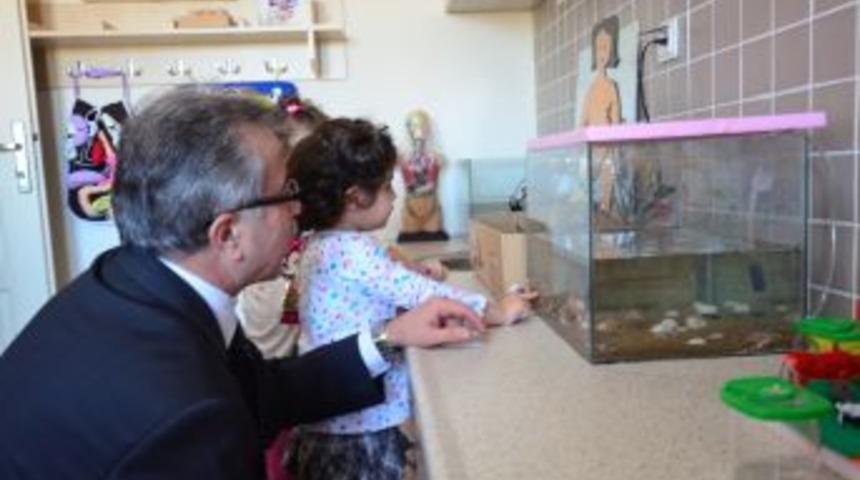 Rekt&ouml;r Bircan Deniz, &Uuml;niversitenin Anaokulunu Ziyaret Etti