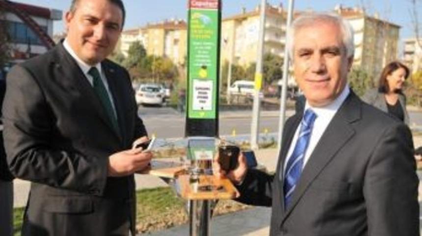 Cep Telefonları G&uuml;neş Enerjisi İle Şarj Olacak