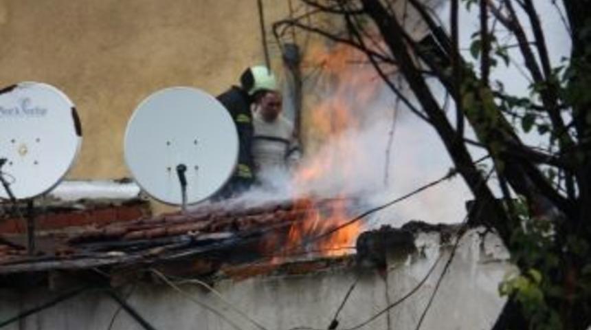 Edirne'de Ev Yangını