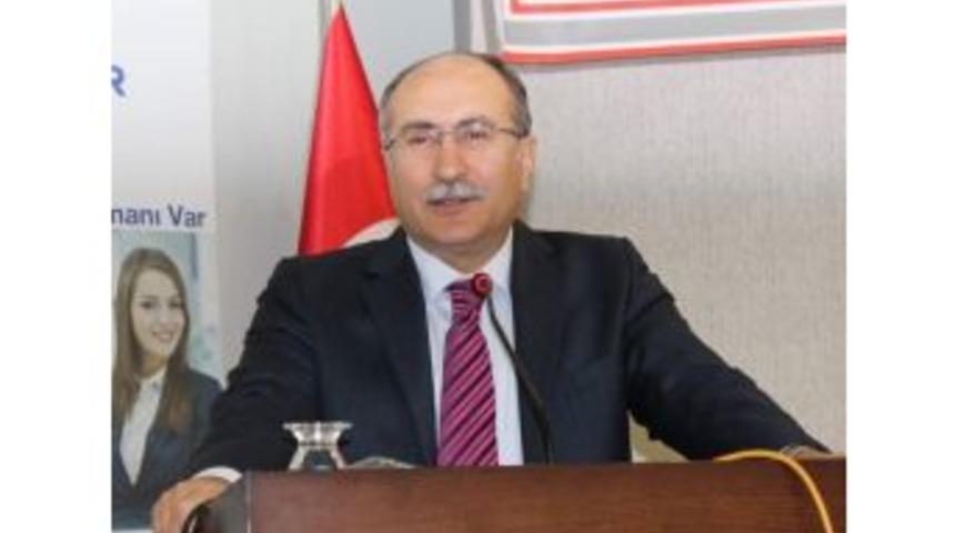 Manisa'da Dezavantajlı Kursiyerlerin Eserleri Sergilendi