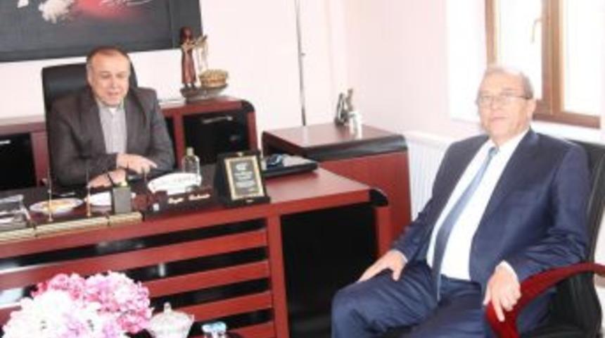 Taşova Belediye Başkanı &Ouml;zdemir'e Ziyaret