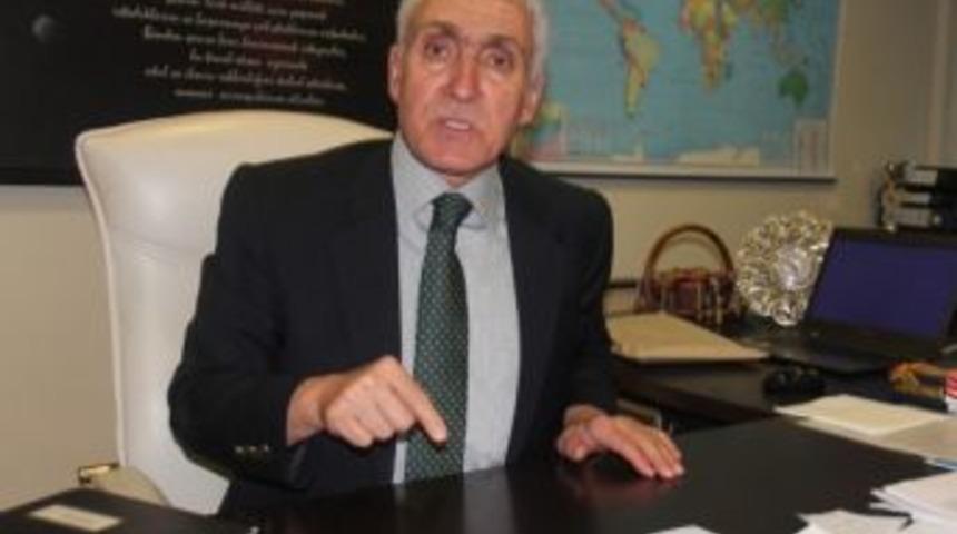 Dekandan &lsquo;bordo-mavi Amfi&rsquo; A&ccedil;ıklaması