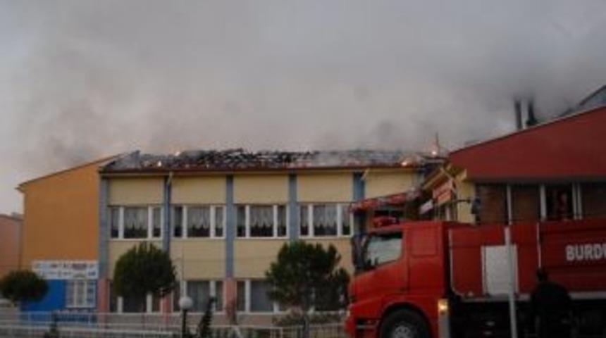 Burdur&rsquo;da &Ouml;ğrenci Yurdunda Yangın
