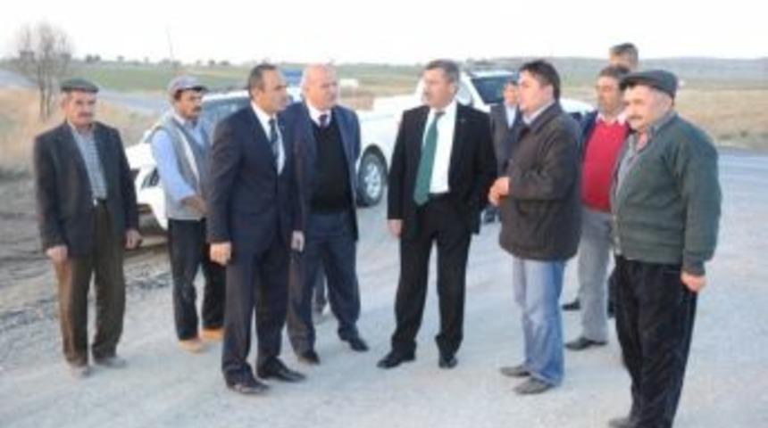 Vali, Yol &Ccedil;alışmalarını Yerinde İnceledi