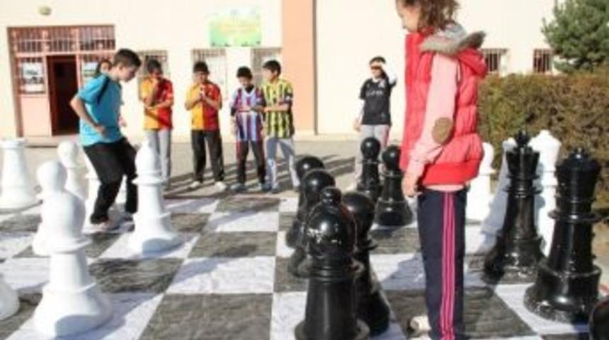 Okullara Bah&ccedil;e Satran&ccedil; Seti