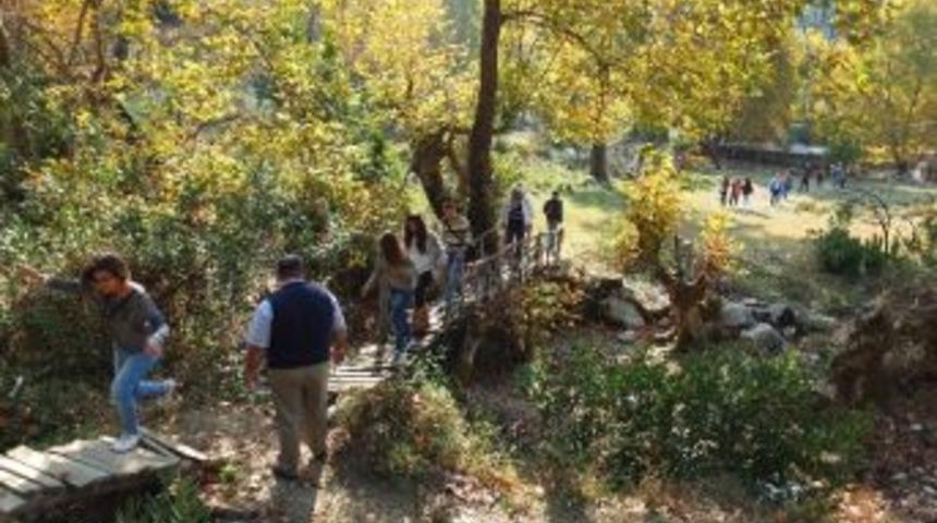 Doğaseverler Sinanhoca&rsquo;da Sonbahar Y&uuml;r&uuml;y&uuml;ş&uuml; Yaptı