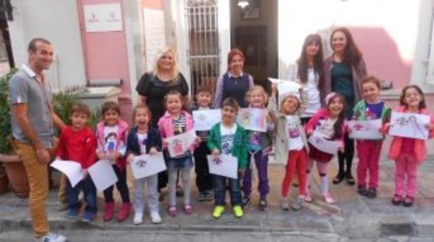 Neşeli M&uuml;zede Neşeli Saatler