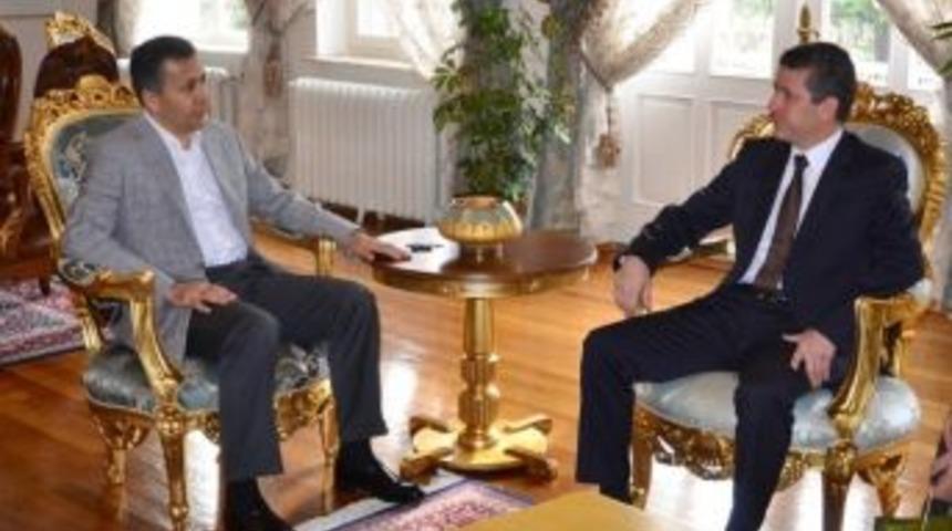 Burgaz Valisi Marinov Tekirdağ Valisini Ziyaret Etti