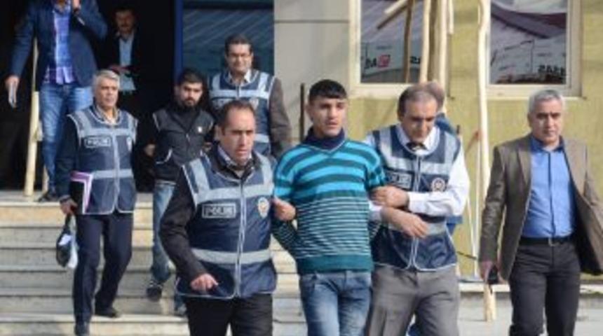 Yağma Zanlısı Üç Şahıs Yakalandı