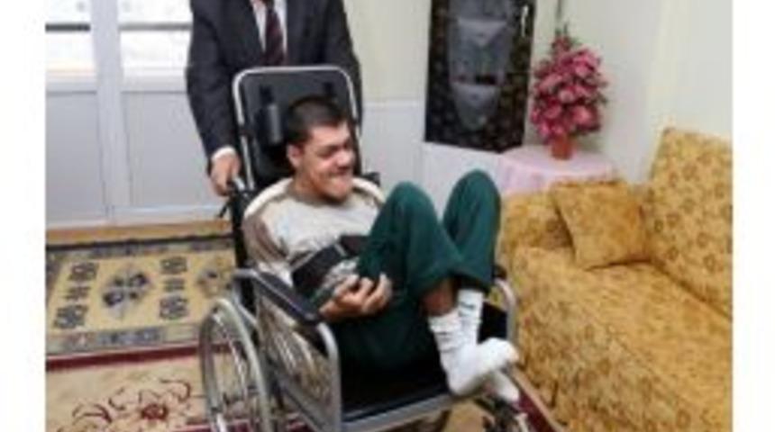 Engelli Vedat&rsquo;ın Duygu Dolu Sevinci