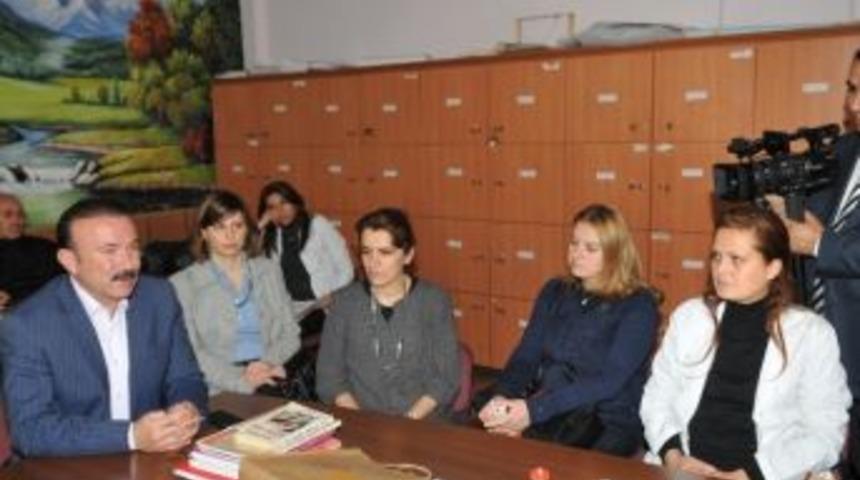 Başkan Doğan, İzmit İmam Hatip Lisesi'ni Ziyaret Etti