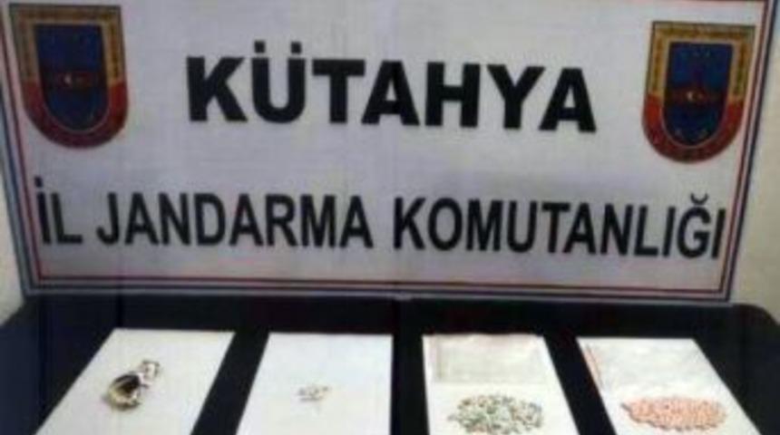 Jandarmadan Uyuşturucu Ve Ka&ccedil;ak Sigara Operasyonu