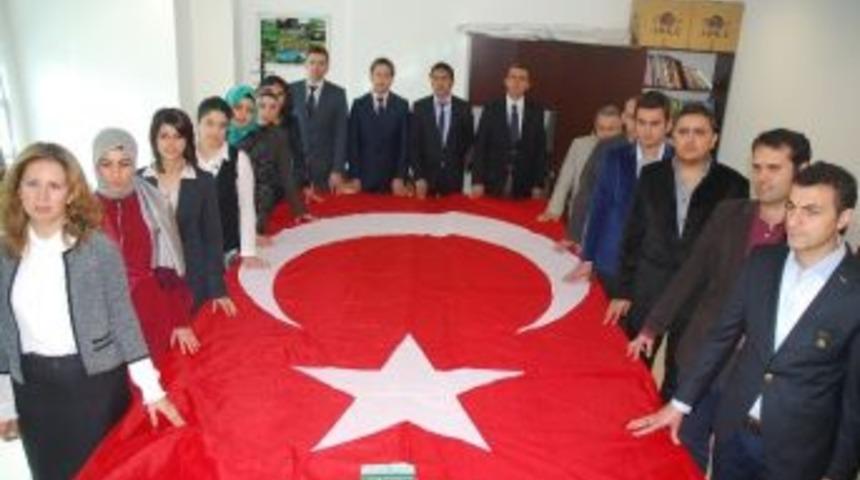 S&ouml;zleşmeli Personel Yemin Ederek Memur Oldu