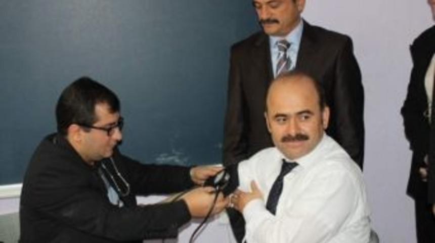 Siirt Valisi Aydın'dan Kızılay&rsquo;a Destek