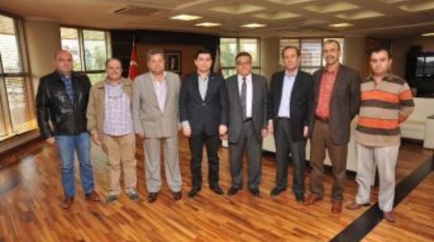 Sinan Mahallesi Esnafından Başkan T&uuml;t&uuml;nc&uuml;&rsquo;ye Ziyaret