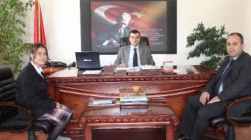 İl &Ouml;ğrenci Meclis Başkanı Tarhan, Gevaş İl&ccedil;e Kaymakamı Akmeşe&rsquo;yi Ziyaret Etti