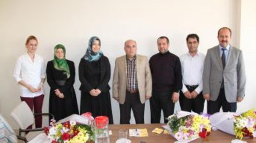 Veliler En G&uuml;zel Aşureyi Yapmak I&ccedil;in Yarıştı