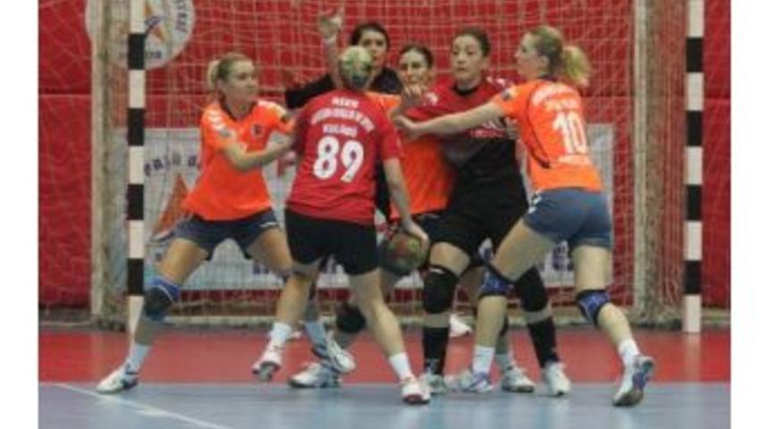 T&uuml;rkiye Hentbol Bayanlar S&uuml;per Ligi