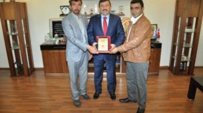 Y&ouml;r&uuml;k Ve T&uuml;rkmenler Başkan Karabacak'ı Ziyaret Etti