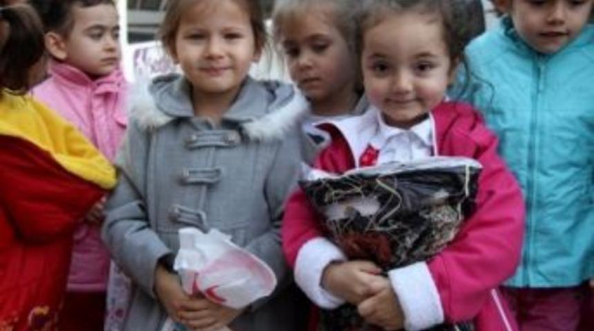 Anasınıfı &Ouml;ğrencilerinden &Ouml;rnek Davranış