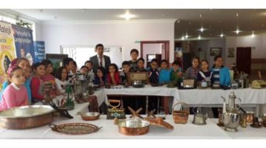 &Ouml;ğrenciler Dedelerinden Kalma Eski Eşyalarla Sergi A&ccedil;tı