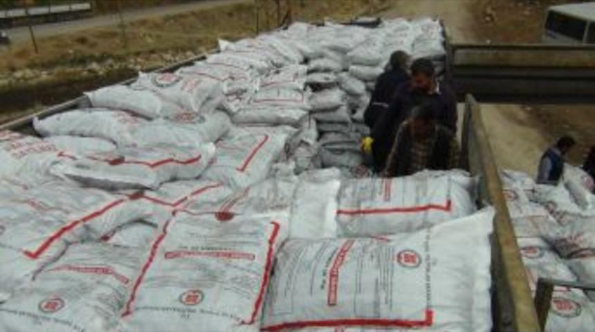 K&ouml;yl&uuml;lere K&ouml;m&uuml;r Yardımı Yapıldı