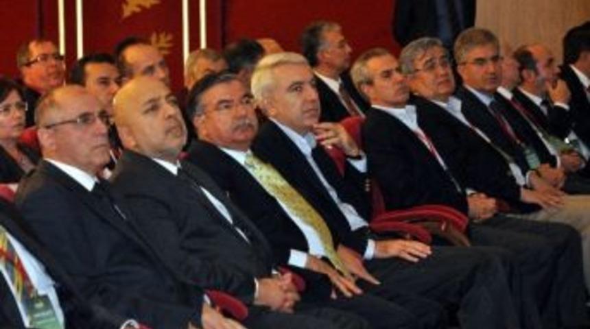 Milli Savunma Bakanı Yılmaz Bolu&rsquo;da