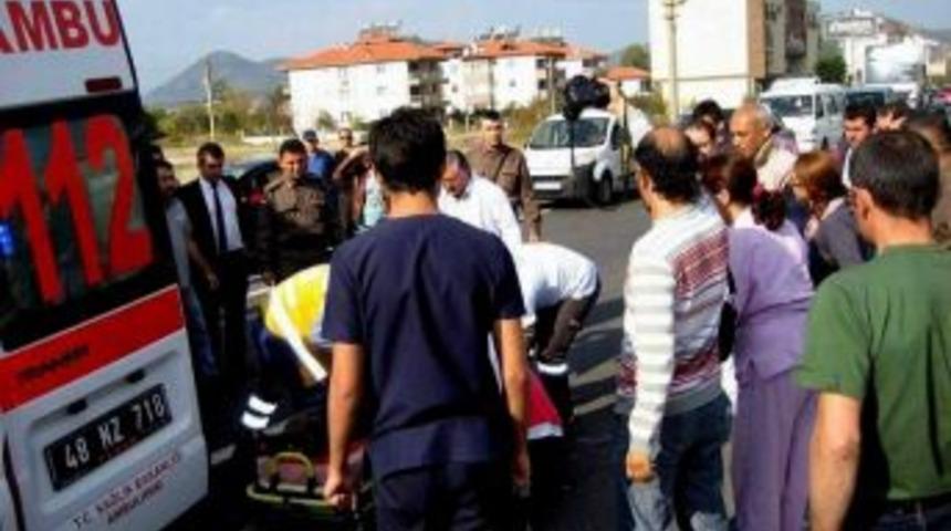 Tır&rsquo;ın &Ccedil;arptığı Taksici Hayata Tutunamadı