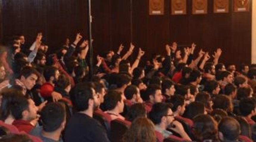 ER&Uuml; &ouml;ğrencileri birbirine girdi