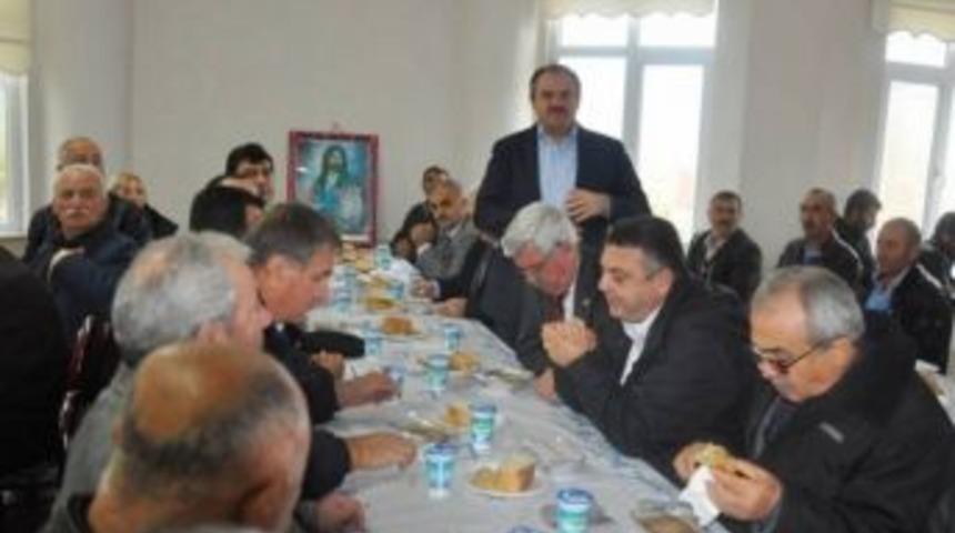 Tekirdağ Belediye Başkanı Cemevinde Aşure G&uuml;n&uuml;ne Katıldı