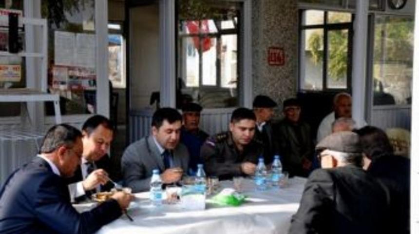 &Ccedil;ine Protokol&uuml; Aşure Etkinliğinde Buluştu