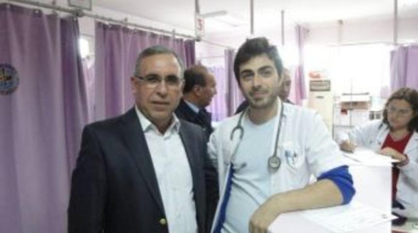 Ak Partili Aday Adayından Sağlık&ccedil;ılara Ziyaret