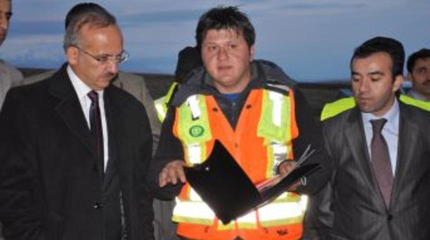 Bitlis Jeotermalin Nimetlerinden Faydalanmak I&ccedil;in Kolları Sıvadı