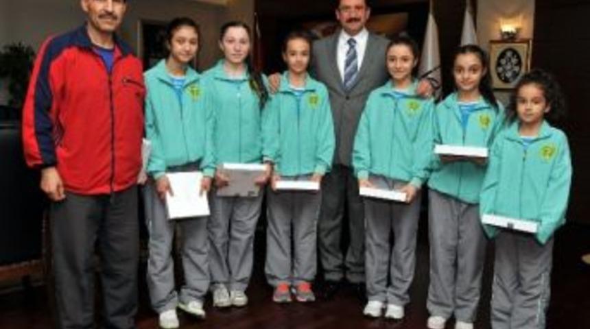 Ke&ccedil;i&ouml;renli Minik Sporcuların B&uuml;y&uuml;k Başarısı