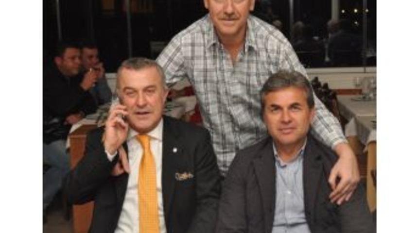 İstanbulspor&rsquo;un Emektar İsimleri Akşam Yemeğinde Buluştu