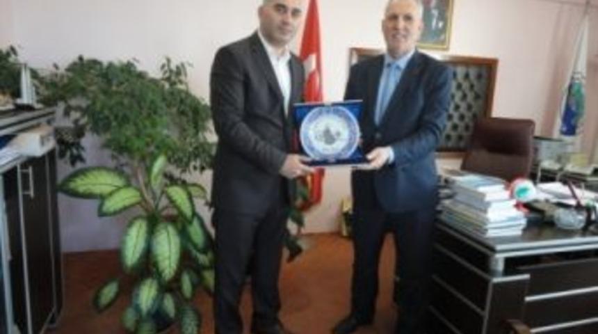 Karam&uuml;rsel'den Taşk&ouml;pr&uuml;'ye nezaket ziyareti