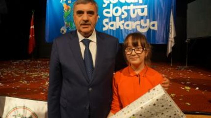 Fatih Koleji &Ouml;ğrencisi Resim Yarışmasından Iki Birincilik Aldı