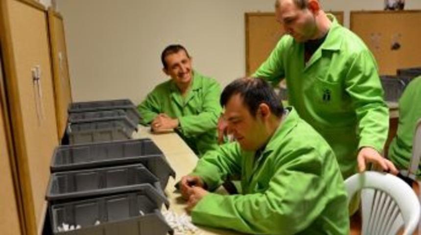 Engelliler İ&ccedil;in Montaj At&ouml;lyesi