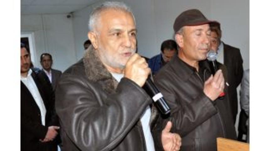 Sanat&ccedil;ılardan Suriyelilerin Kaldığı Konteyner Kente Ziyaret